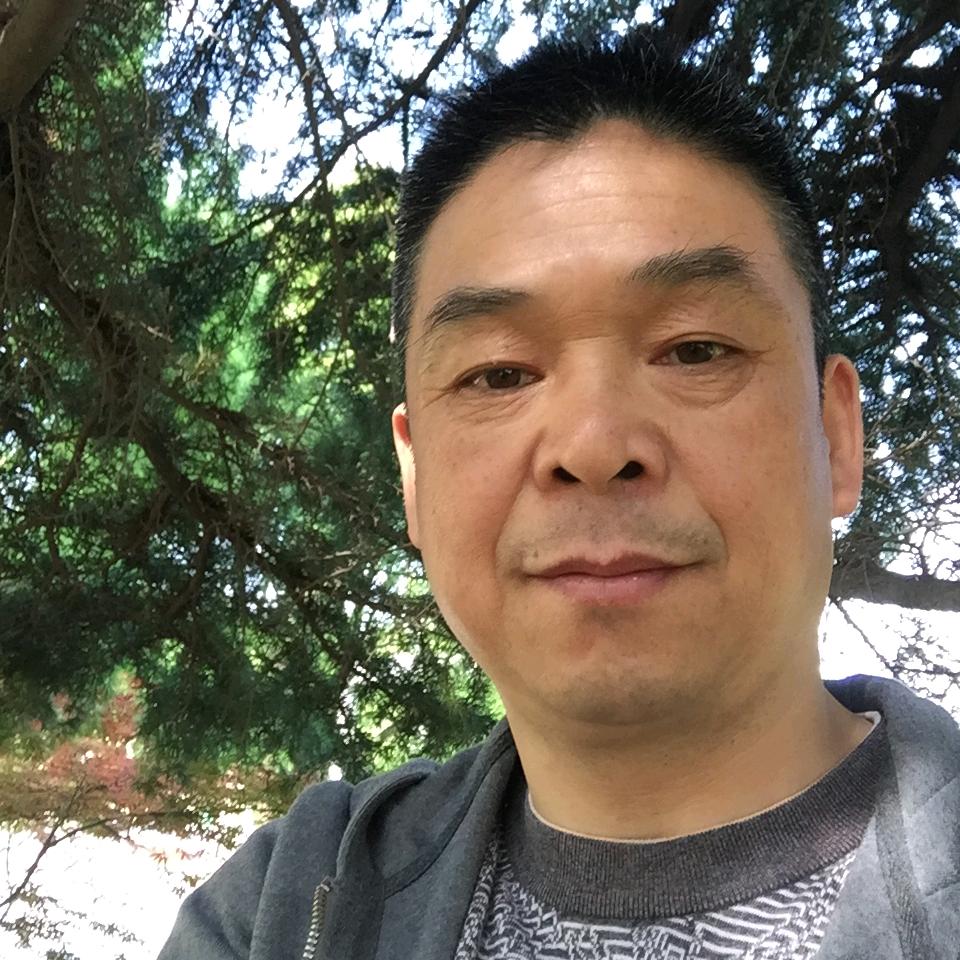 霆哥爱吃零食