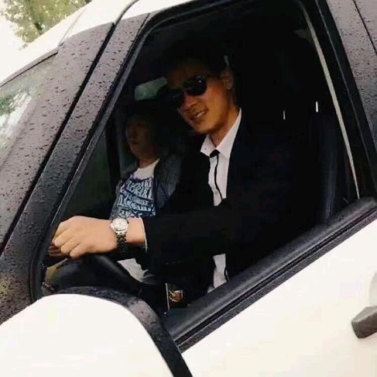 Mr.zhang.
