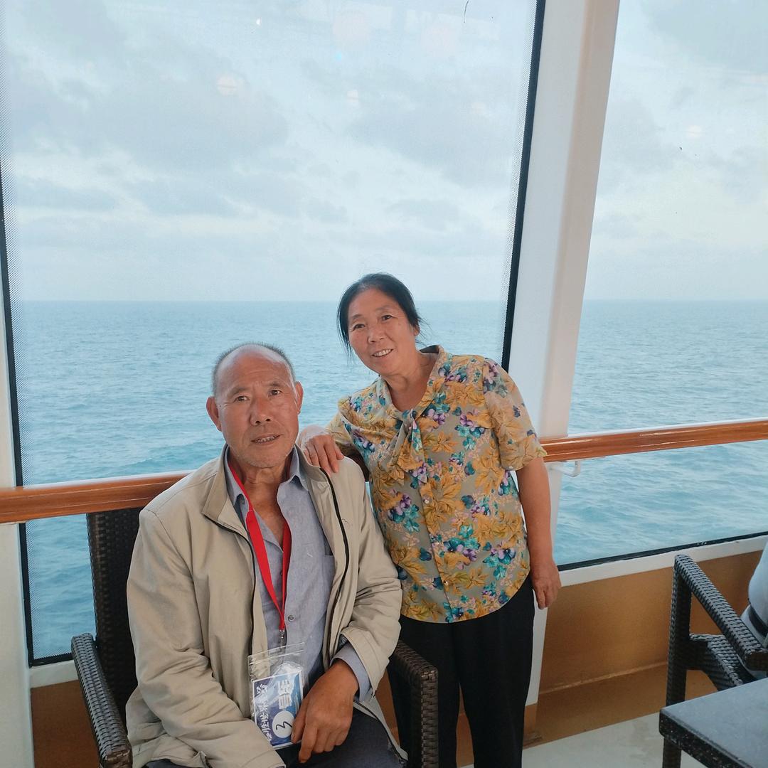 坚持就是胜利的老陆奶奶