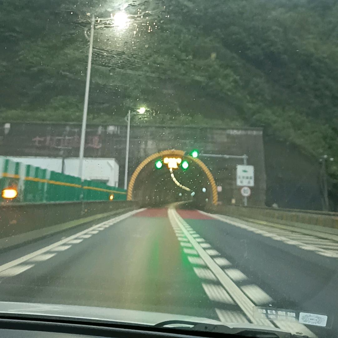 轻风云淡