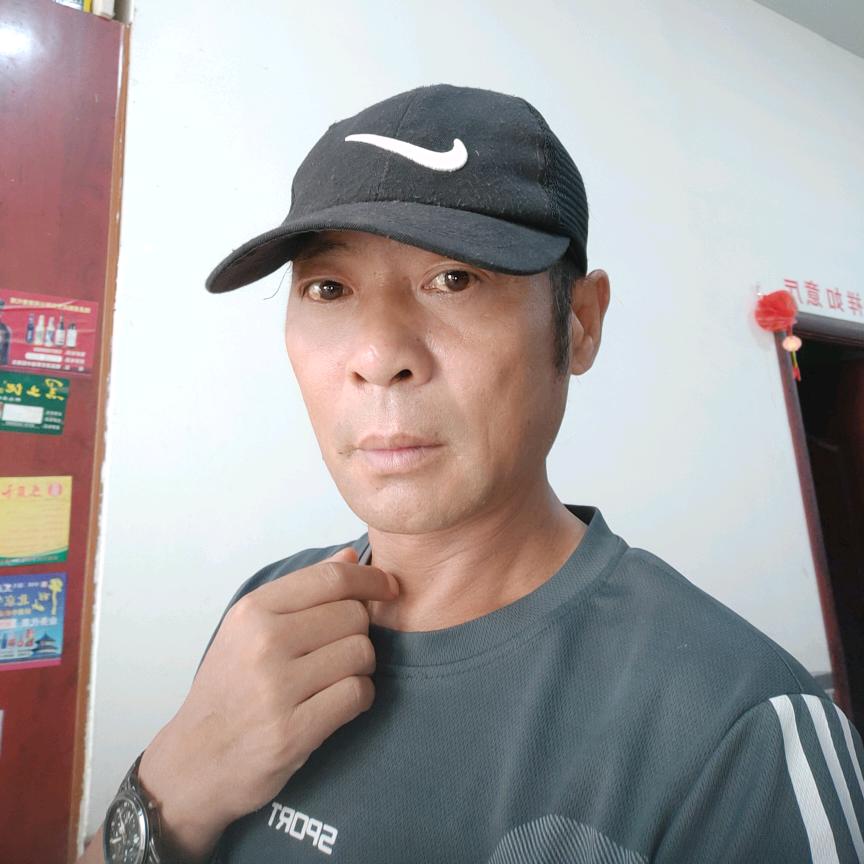 河岸上牛羊肉