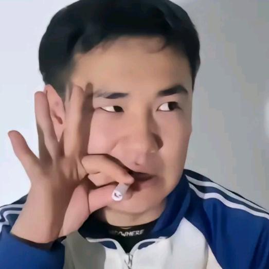 新势力游泳小袁