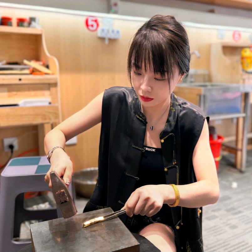 滕州朝锦珠宝店黄金加工殷美丽