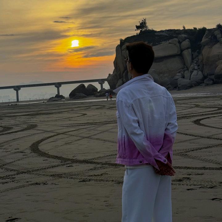 愙(❁´◡`❁)*✲ﾟ*歖