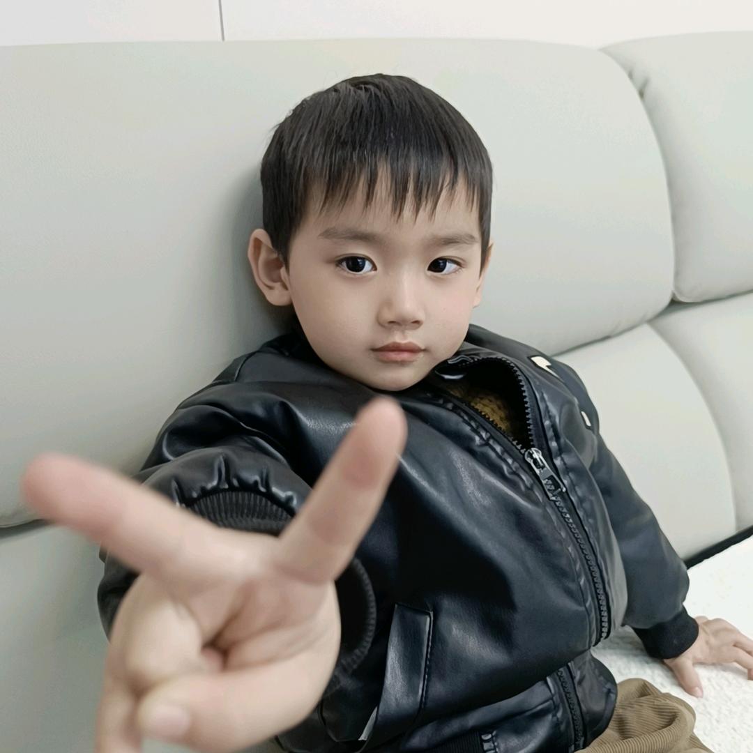 小妍妍❤️麻麻