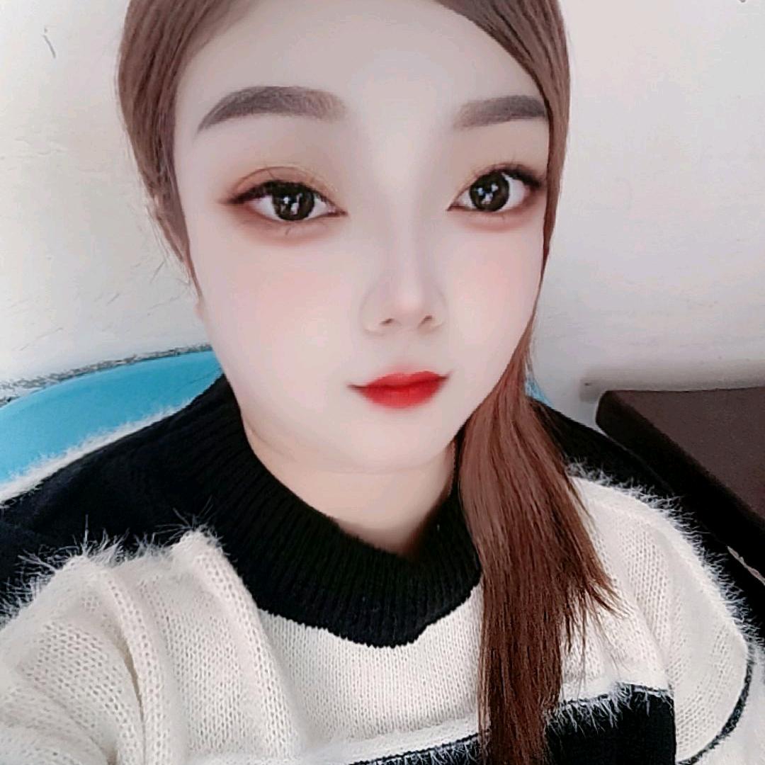 “花落深巷”