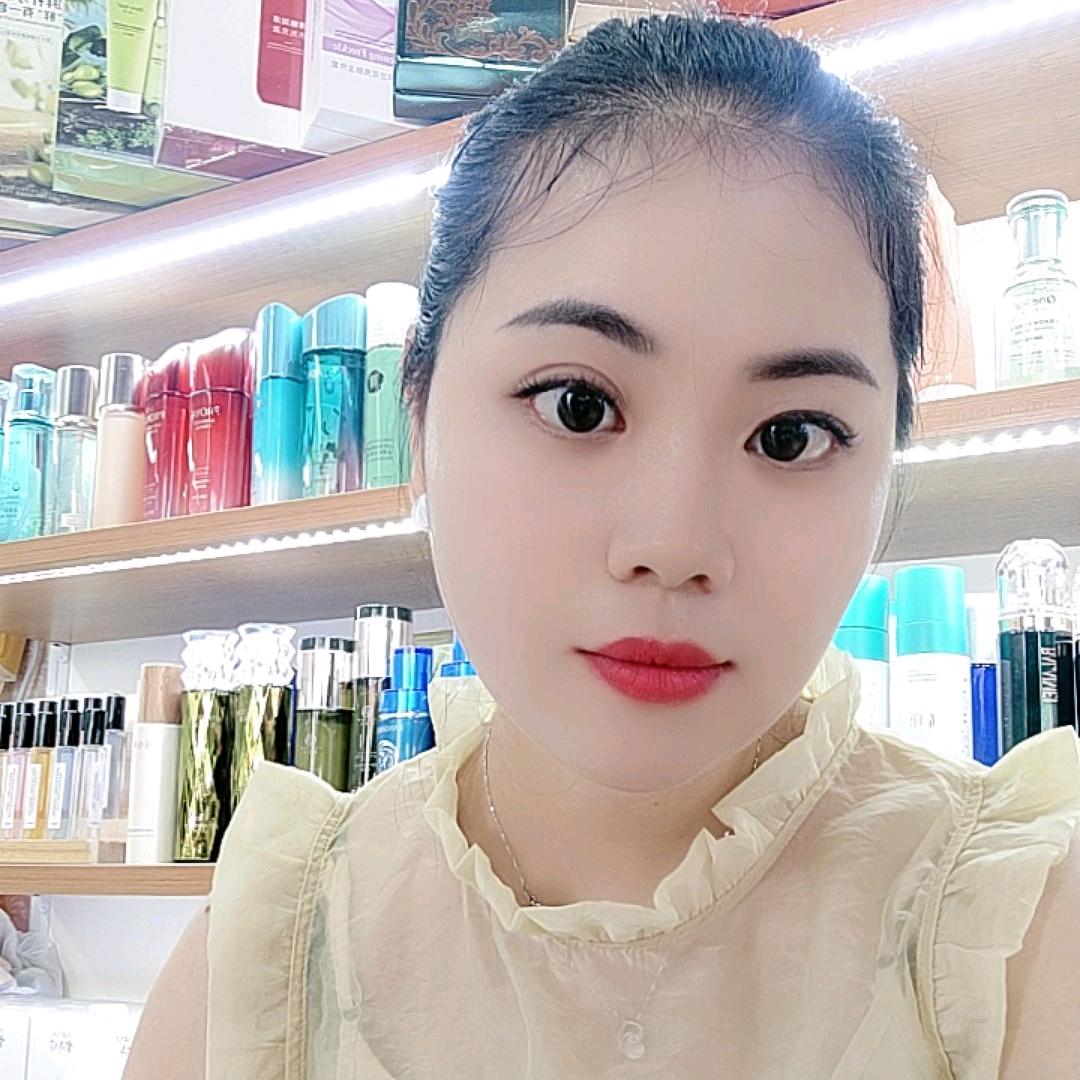 东方八所良智服装城可可化妆品店1H01