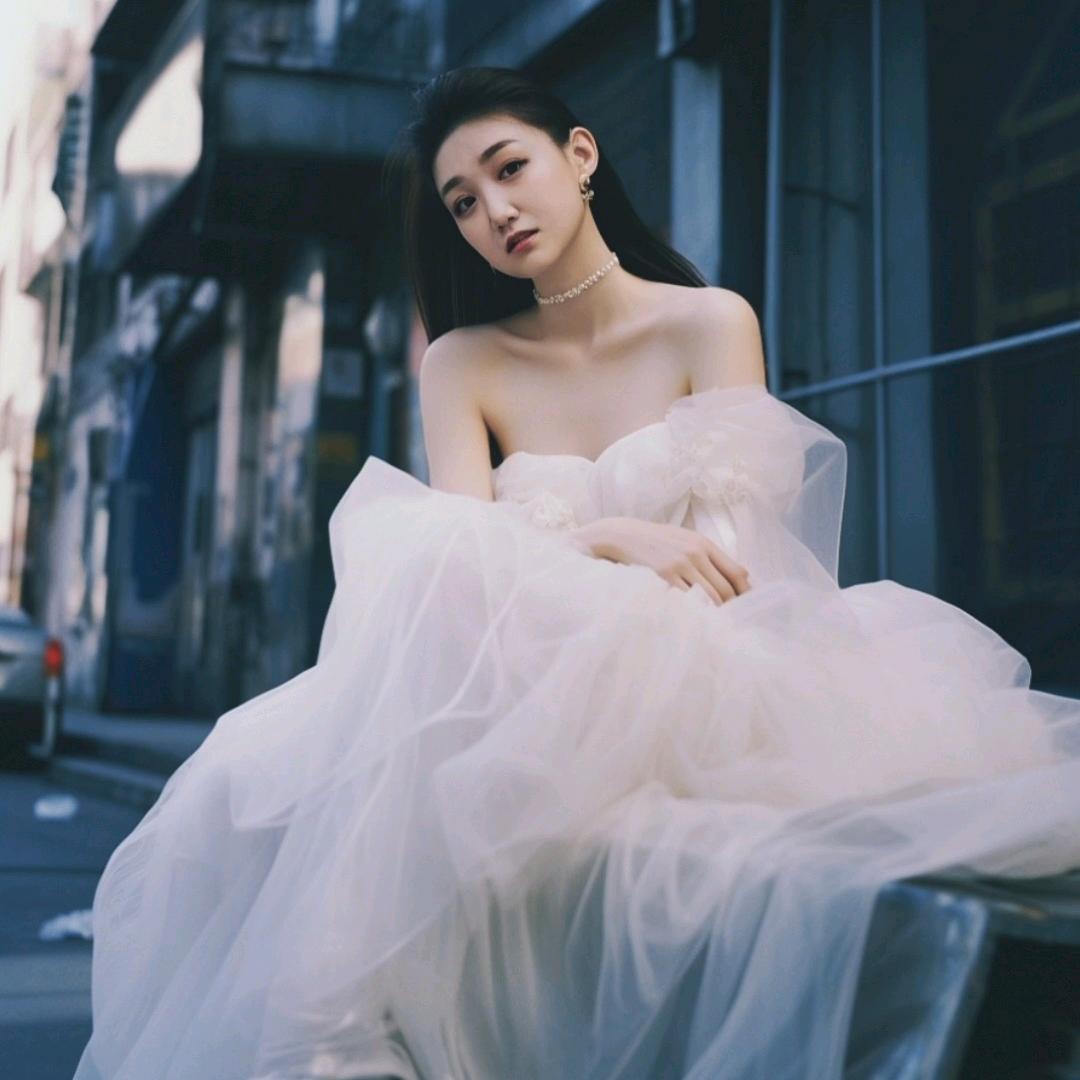 别掐姐的脸