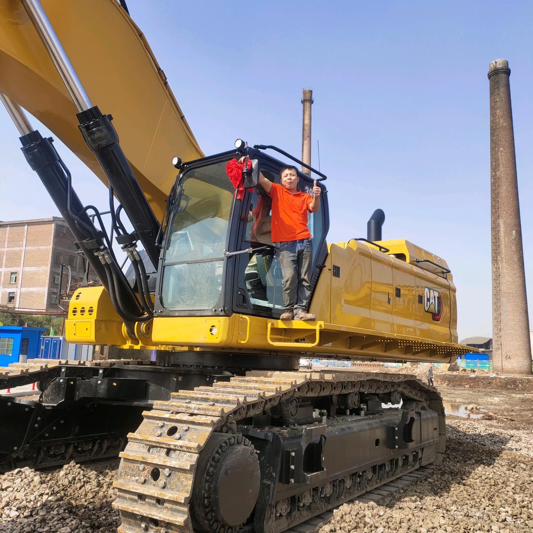 侯哥修挖机🌅