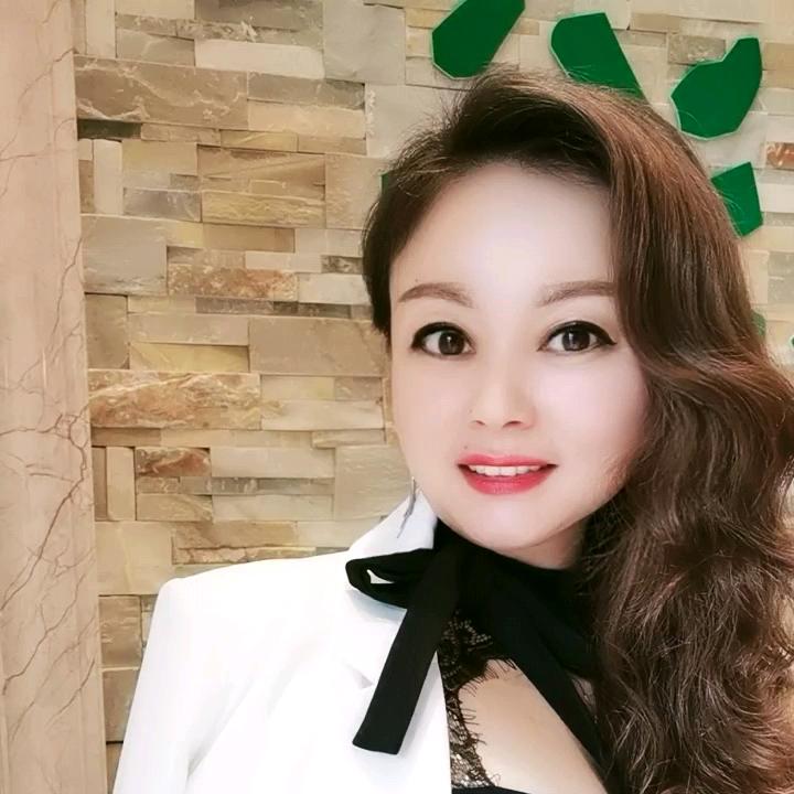 与芳