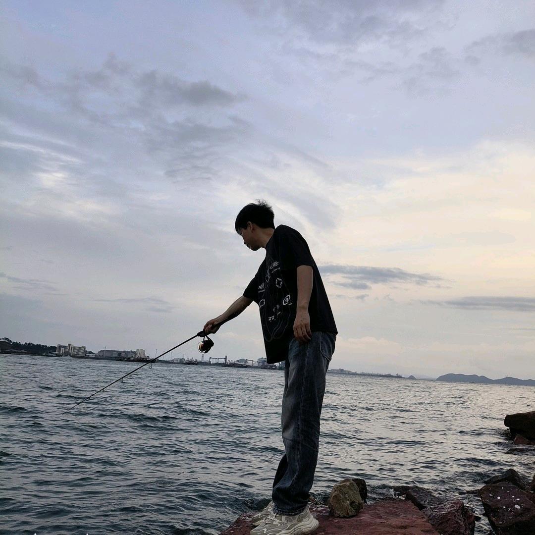 口罩没带好罚款 600 元的比亚迪员工