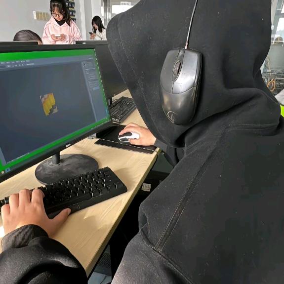 朕在思考🤔