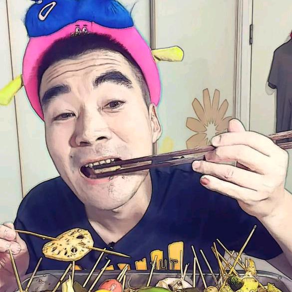 焕扬吃不够
