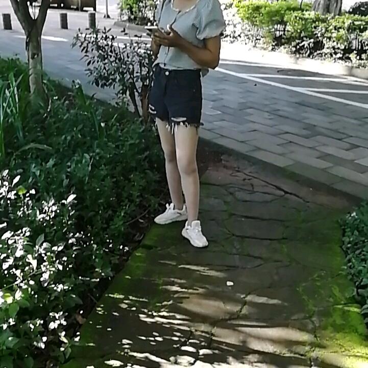 他是宾馆 我是家