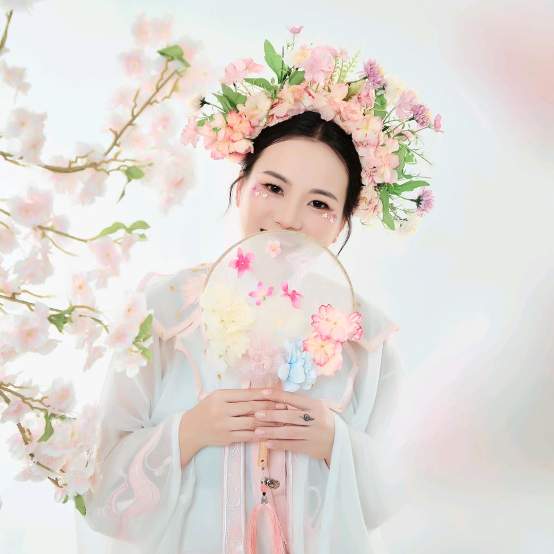 锦鲤的Lෆiiೄ೨