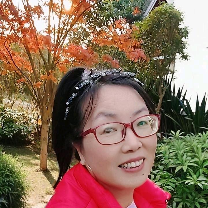 浅浅一笑(◔‿◔)