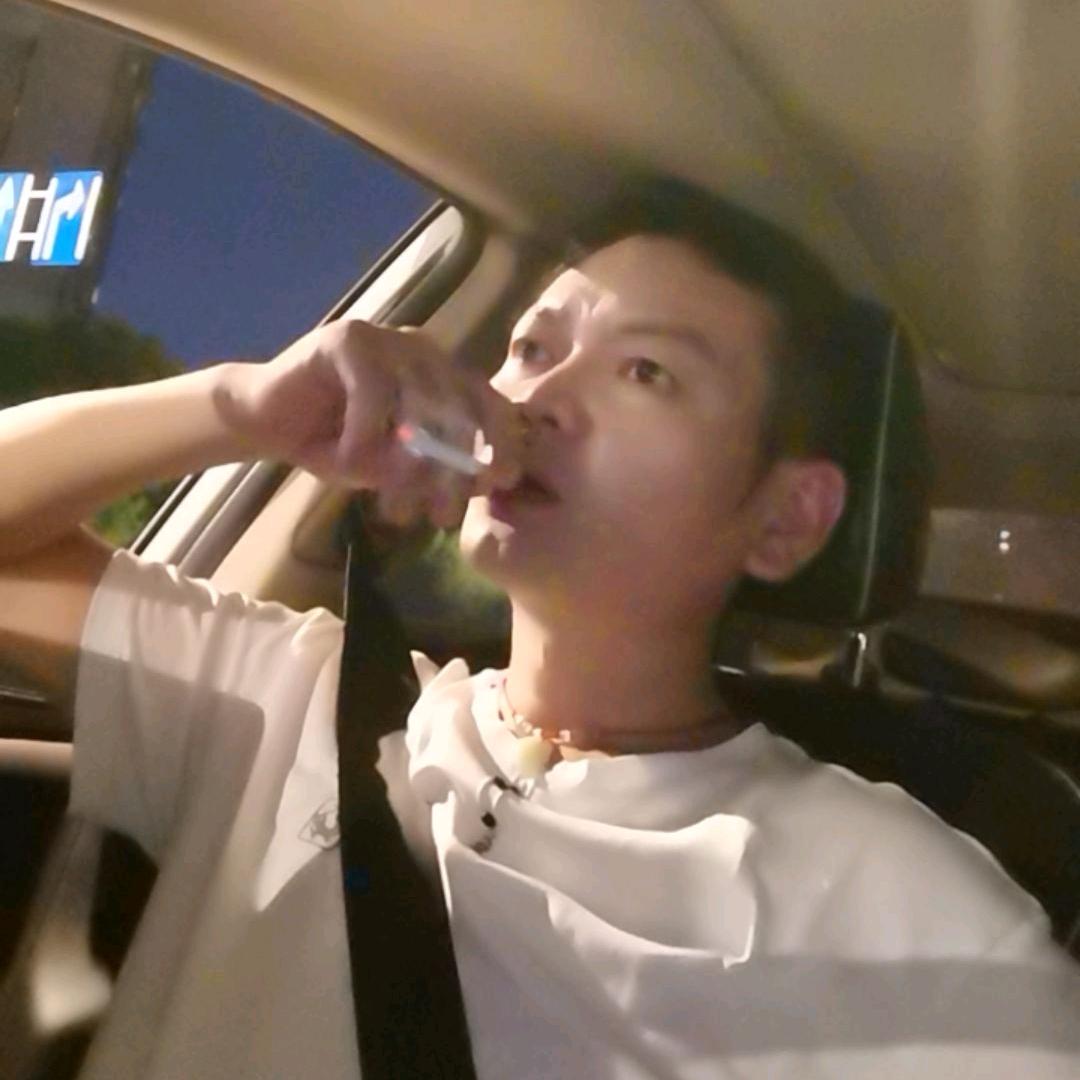 🌴清风～(^з^)-煮酒🍺