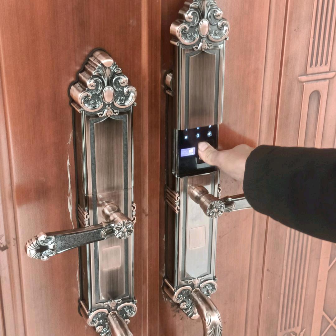 杨师傅卖智能锁