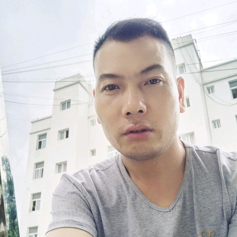 配不上你。