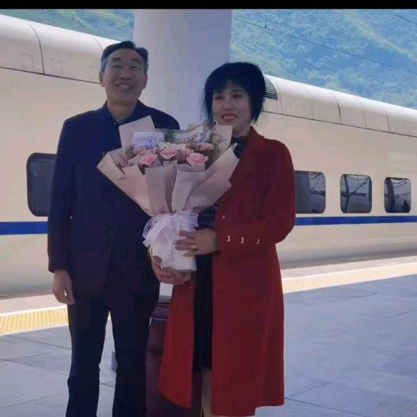 海上生明月，天涯共此时！