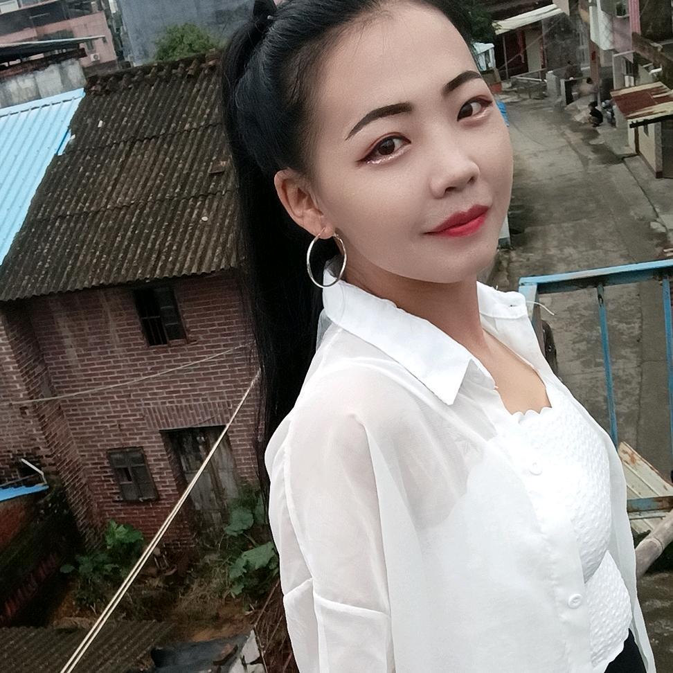 苗姑娘💋（香香）
