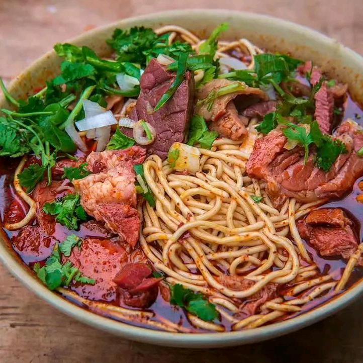 襄阳牛肉面小战友汉江路店