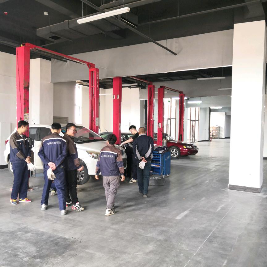 四平职业大学交通工程学院