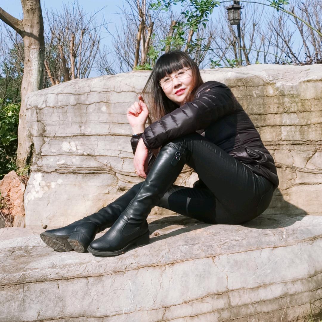 秋婷君直播晚8:40分