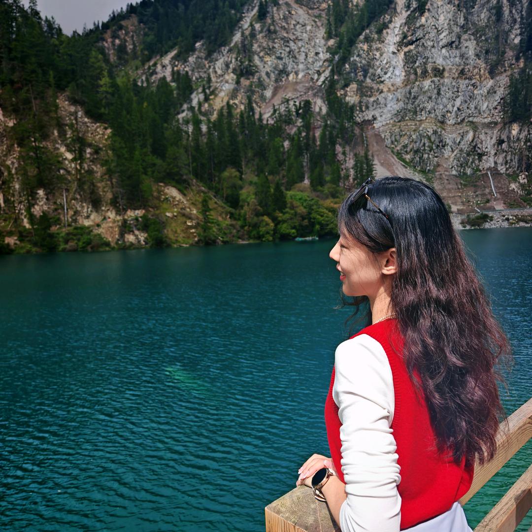 -是爱吃肉的小丁