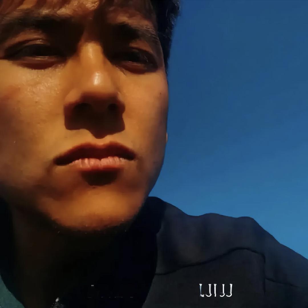 等我拌截诗|و̑̑༉