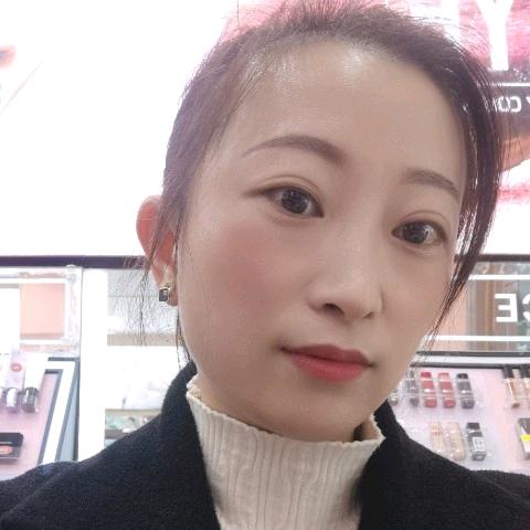 银玲美妆林林