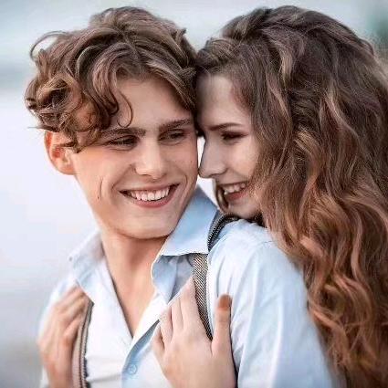 @带刺的玫瑰🌹