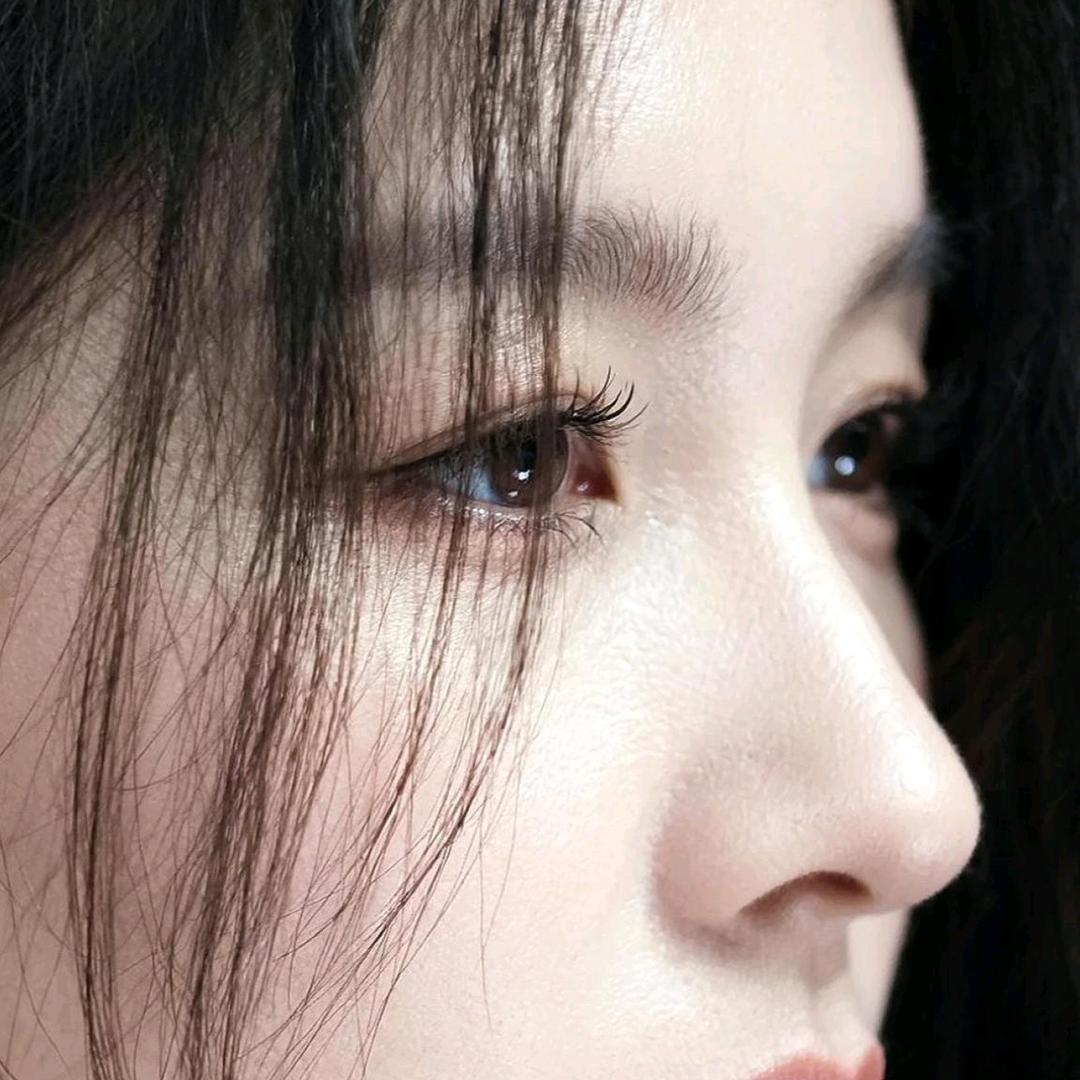 夏妍