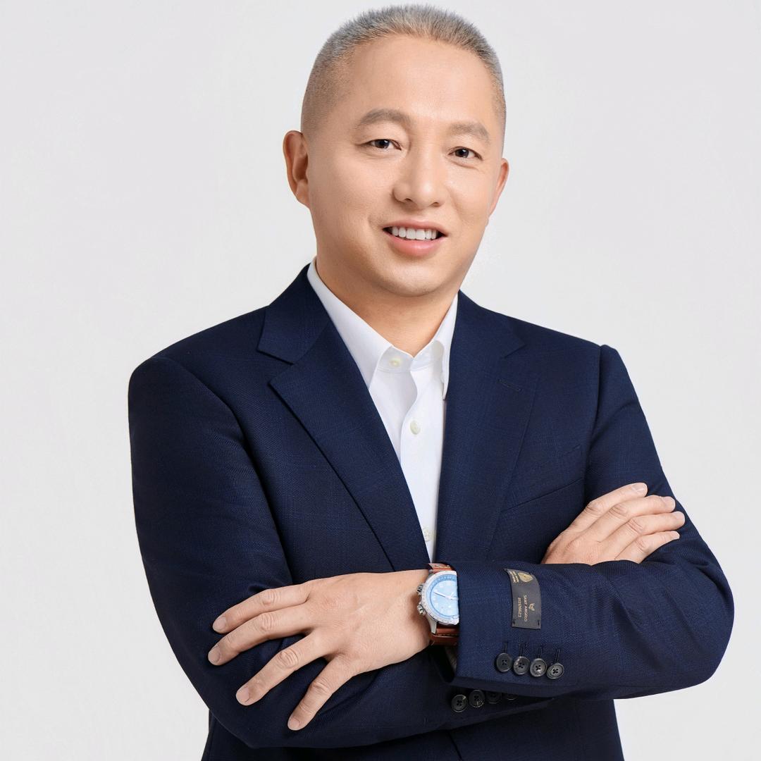 华哥谈车（玩E300L的华哥）