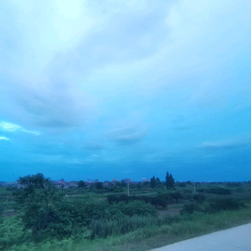 一个人一直走🎀