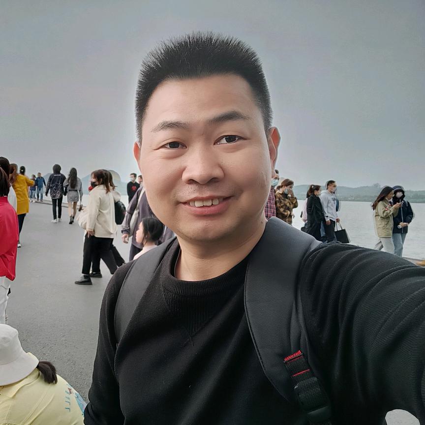 体育人华少
