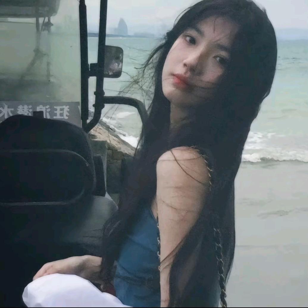 小小燕ᵃⁱ