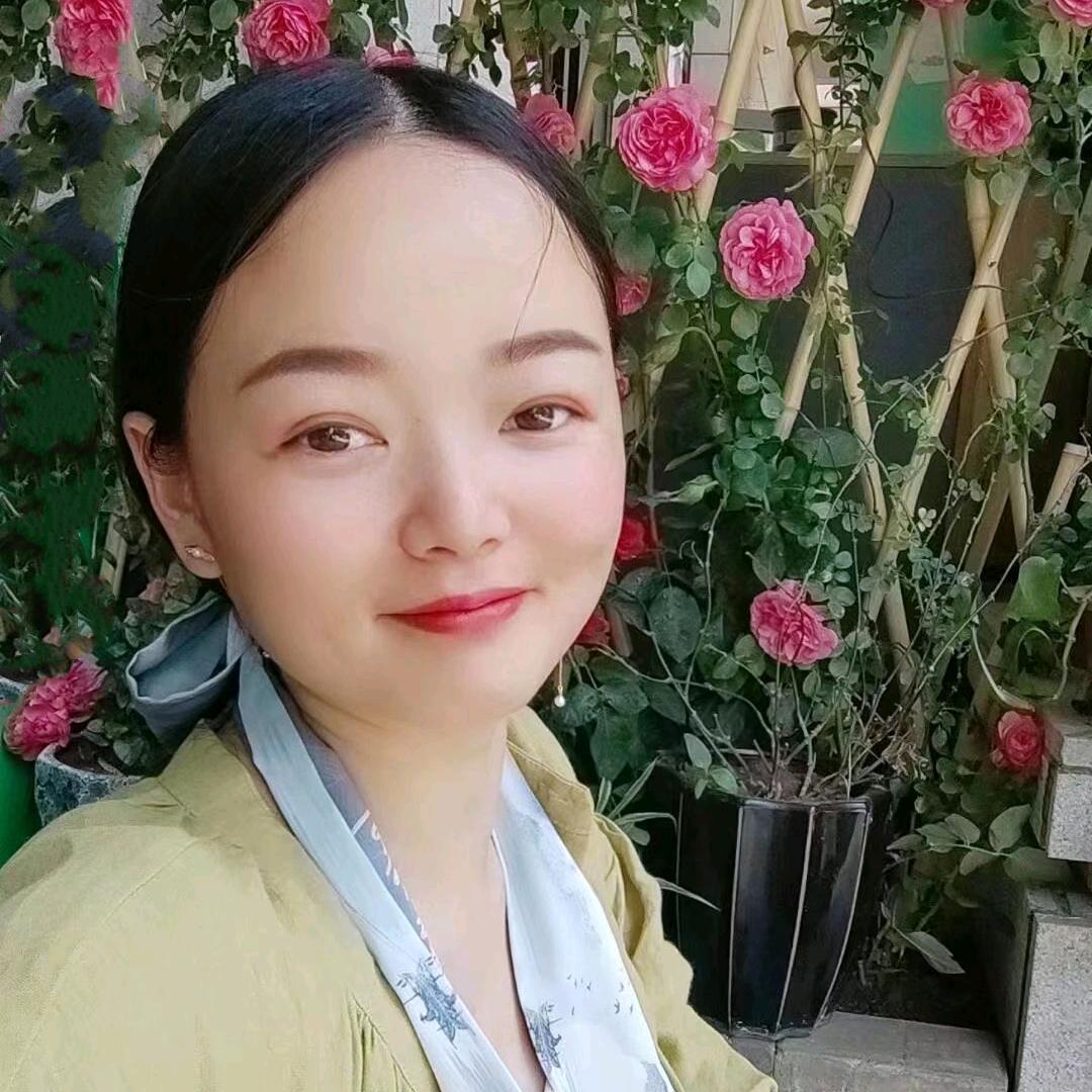 张艺群