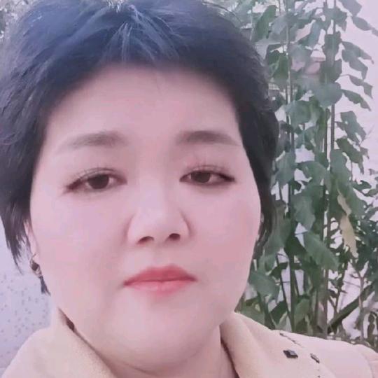 华妹（农村美景，橱窗有好物）