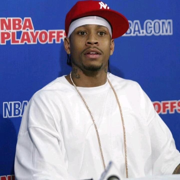 @反方向的 “艾”