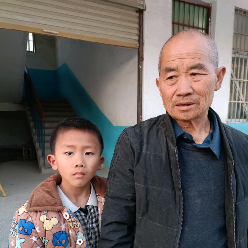 懂事的孤儿王梓辰👼🏻