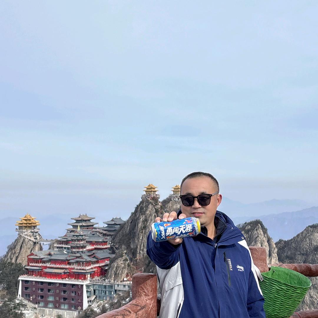 华飞