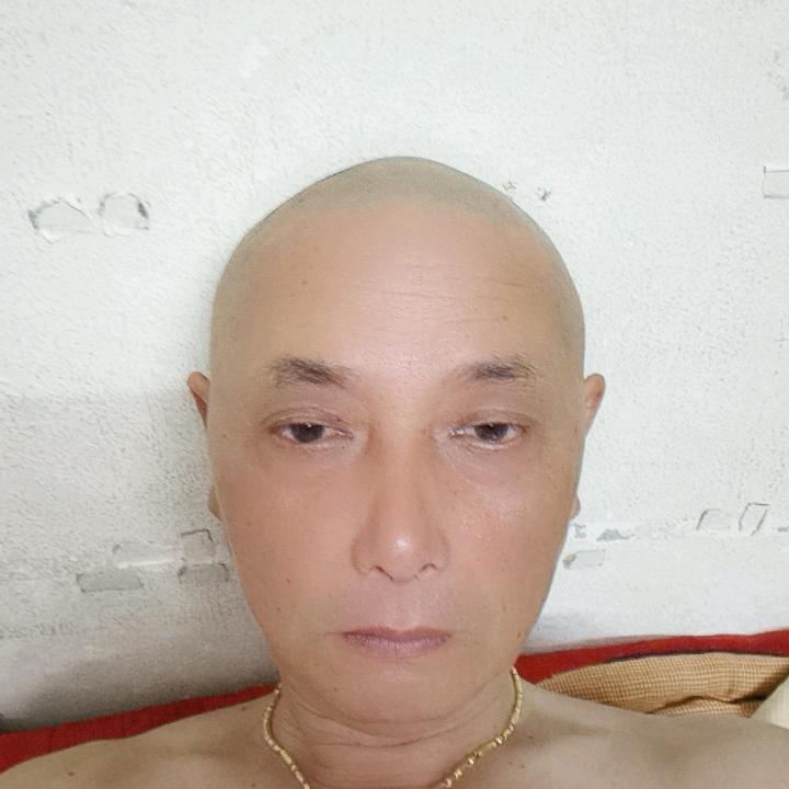 民主村光头哥