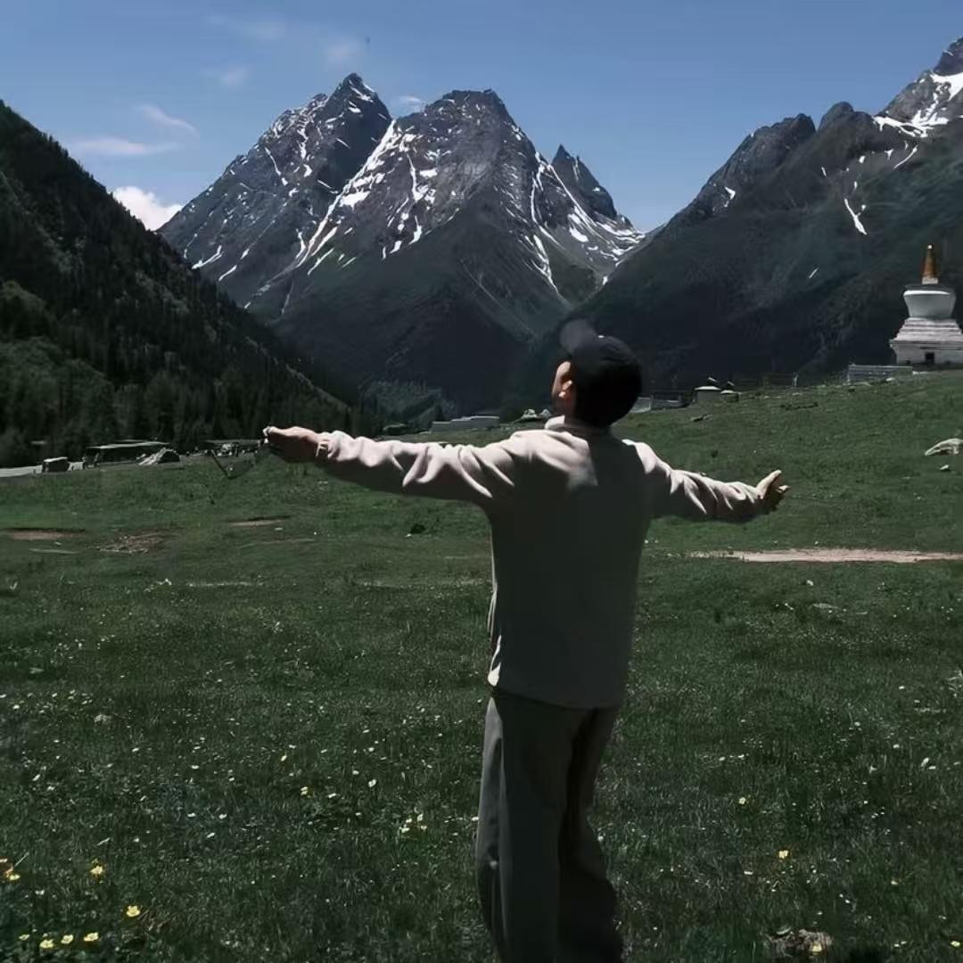 每天都在看充电站的小张