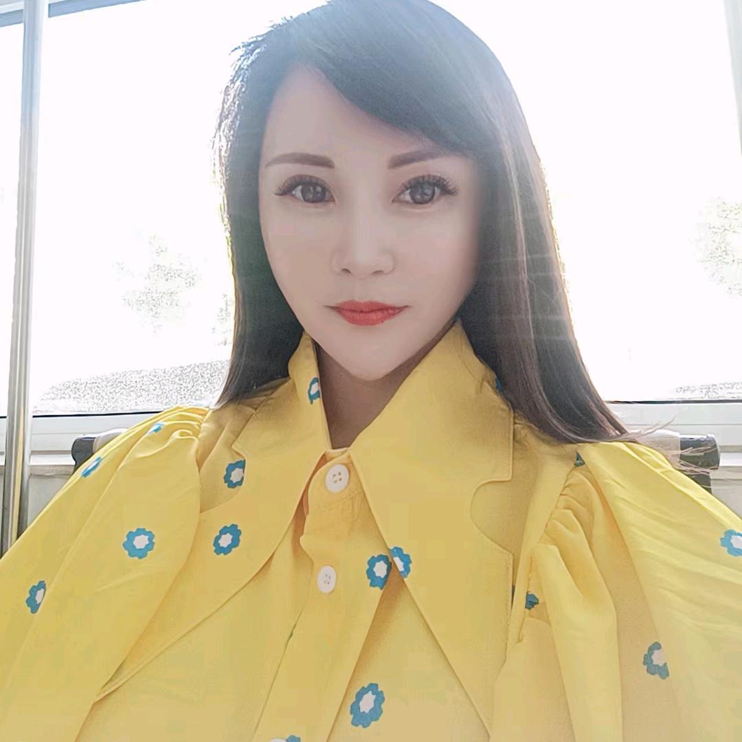 楚楚✨