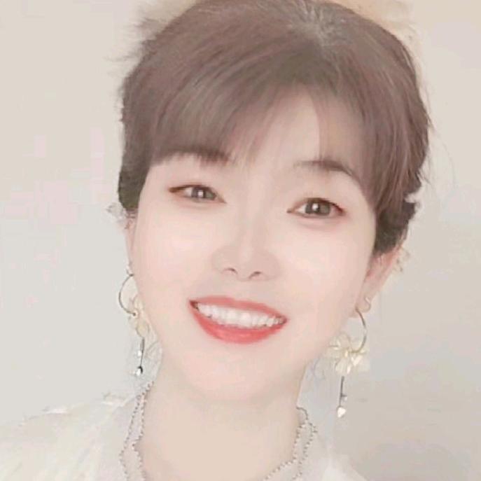 爱笑的幸福女人