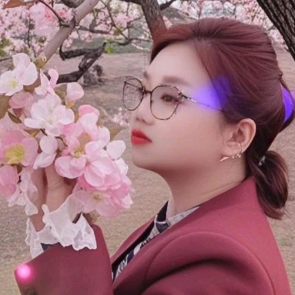 幸福霞妹