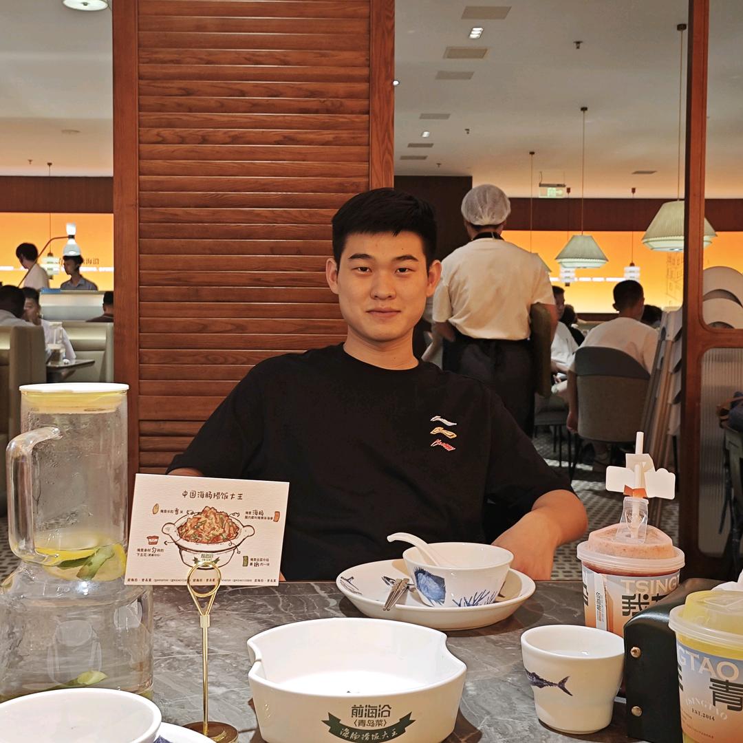 羽毛球樊教练....约课中