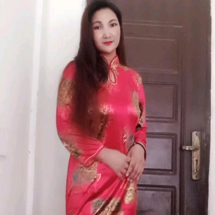 单身黑玫瑰