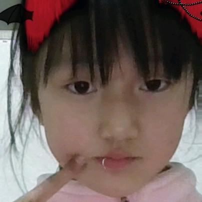 张艺佳